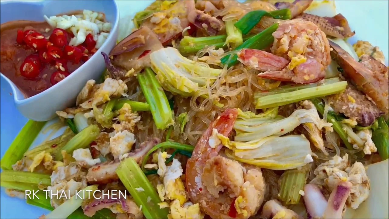   Stir fry Thai Seafood Sukiyaki