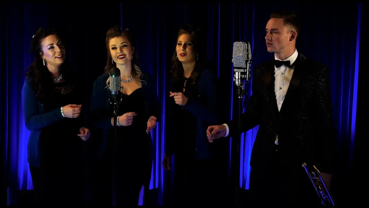 ILYA SEROV - C'est Si Bon (feat. The Swing Kittens) ILYA SEROV - C'est Si Bon (feat. The Swing Kittens)