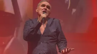 morrissey a rush and a push and the land is ours the smiths live in luxembourg 20 02 26 4k