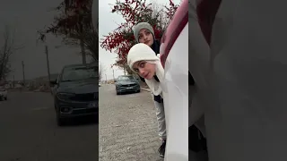 الكلب هجم على البنت ام سيف نانو Shorts  الكلب هجم على البنت ام سيف نانو Shorts