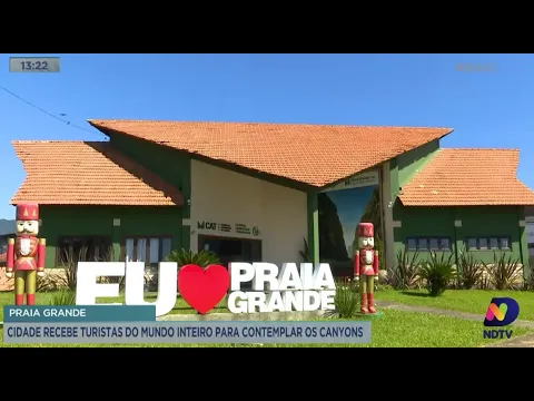 Praia grande recebe turistas do mundo inteiro para contemplar os Canyons