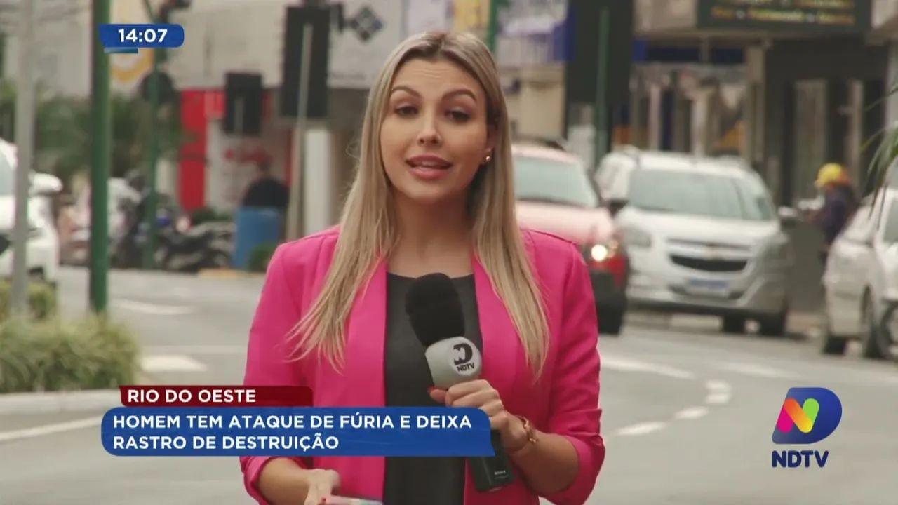 Rio do Oeste: homem tem ataque de fúria e deixa rastro de destruição