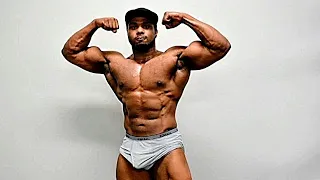 young black muscle guy flexing jeremy frank iamjeremyfrank