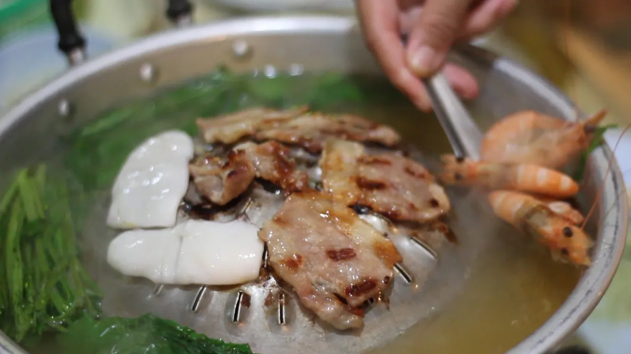 Eating Thai Food: Thai Barbecue/Hot Pot Buffet. Moo Kata. All You Can Eat In Thailand