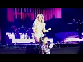 7-Year-Old Fan Shocks Céline Dion With Amazing Voice During Las Vegas Show