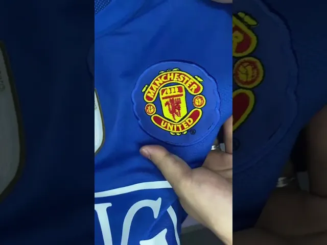 Download MP3 Camisa do Manchester United 2008/2009 Retro Azul