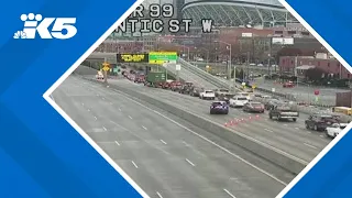 SR 99 tunnel in Seattle closes in both directions after power outage