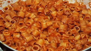 طريقة عمل المكرونة المحمرة 