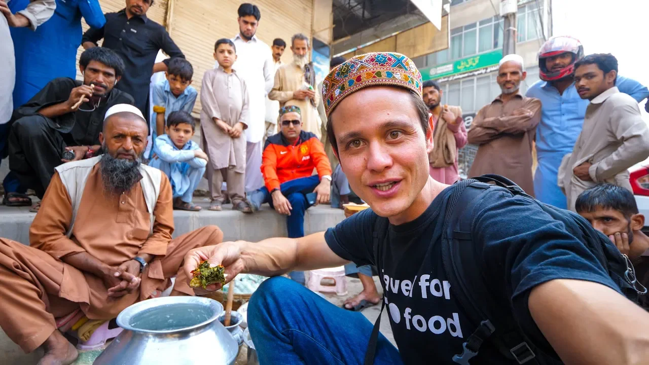 What is it like to travel in PAKISTAN?