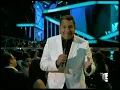 Juan Luis Guerra y Romeo Santos interpretan Frio Frio en los Premios Billboard 2013