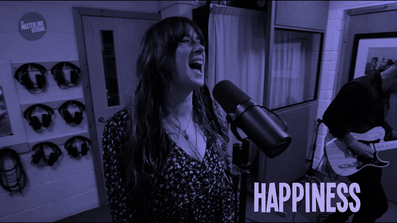 Happiness (ballad) ft. Jade Like The Stone (vocals, piano) - 100% live at Masterlink Studio Happiness (ballad) ft. Jade Like The Stone (vocals, piano) - 100% live at Masterlink Studio