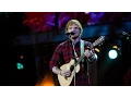 Lagu Ed Sheeran - Sing at BBC Music Awards 2014
