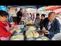 Download Lagu Populaire landelijke markt in Xi’an, China – Straateten en Shaanxi-specialiteiten