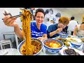 Download Lagu I Tried Viral Chinese Noodles in Shanghai!! 🇨🇳