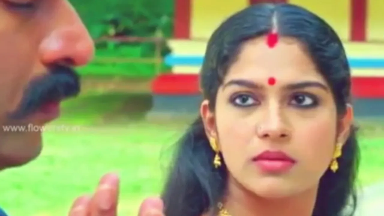 ആദ്യമായ്‌ കണ്ടനാൾ പാതിവിരിഞ്ഞു നിൻ പൂമുഖം...😘🌹💖