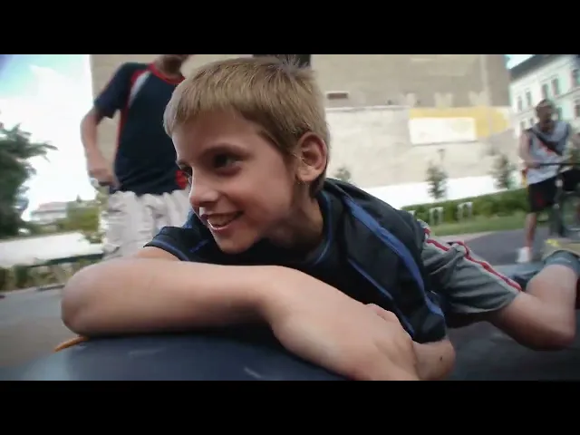 Kix di Bálint Révész, Dávid Mikulán | Trailer