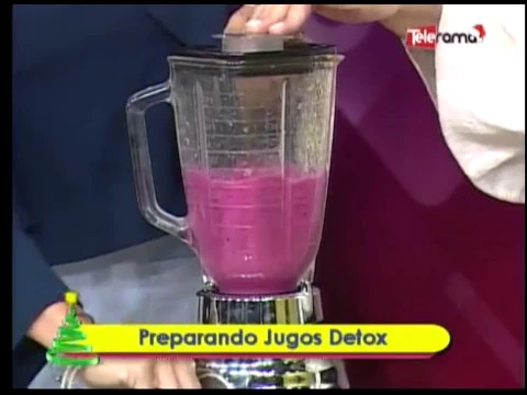 Preparando jugos detox