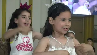 استعراض بالفرح غنوا دندنها