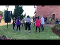 Dança circular com a música Feliz, Alegre e Forte da Marisa Monte coreografia Angélica
