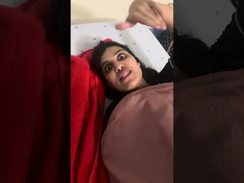 A HELENA ESTÁ DORMINDO