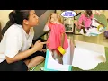 Download Lagu Monkey Lyly was so quick-witted that she fixed her broken box, making her mother laugh.