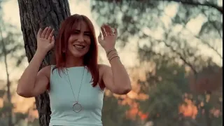 الأغنية التي كل الناس بتحكي عنها 