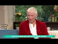 Annie Lennox: The Truth Behind Her Androgynous 80s Look | This Morning