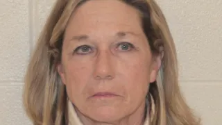 Crundwell released from Illinois prison 11 years early