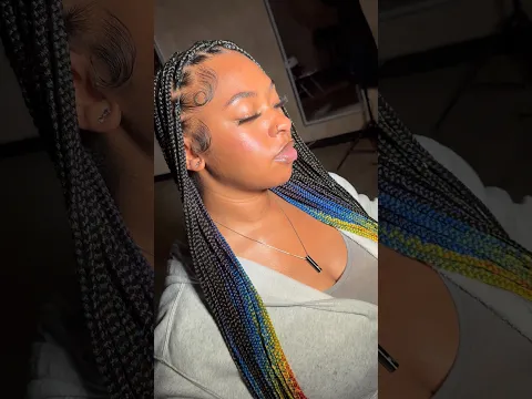 The peek-a-boo is TEAAA π₯ #dopeaxxpana#knotlessbraids