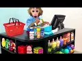 Download Lagu Monkey Baby Bon Bon pretend to be a cashier in a supermarket and eats watermelon with puppy