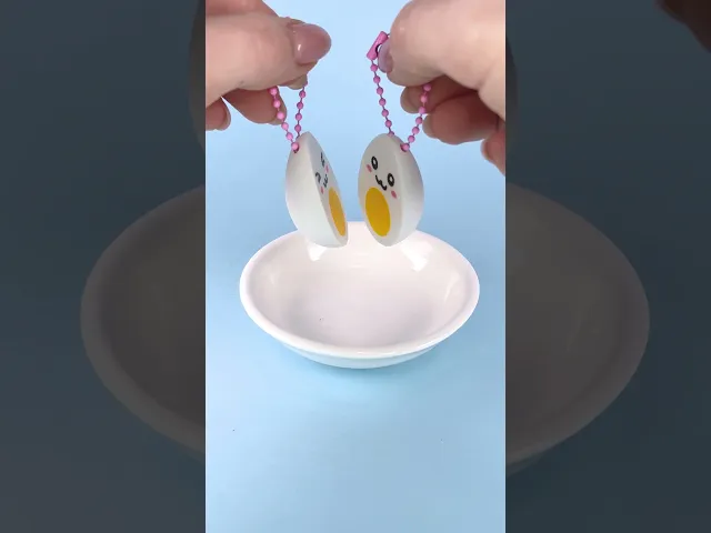 Cute Eggs Couple Love Magnetic, Fidget Toy Keychain! video thumbnail