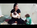 Download Lagu CUTIS begs mom to let take care of newborn baby himself