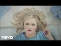 Download Lagu Miranda Lambert - Mama's Broken Heart (Official Video)