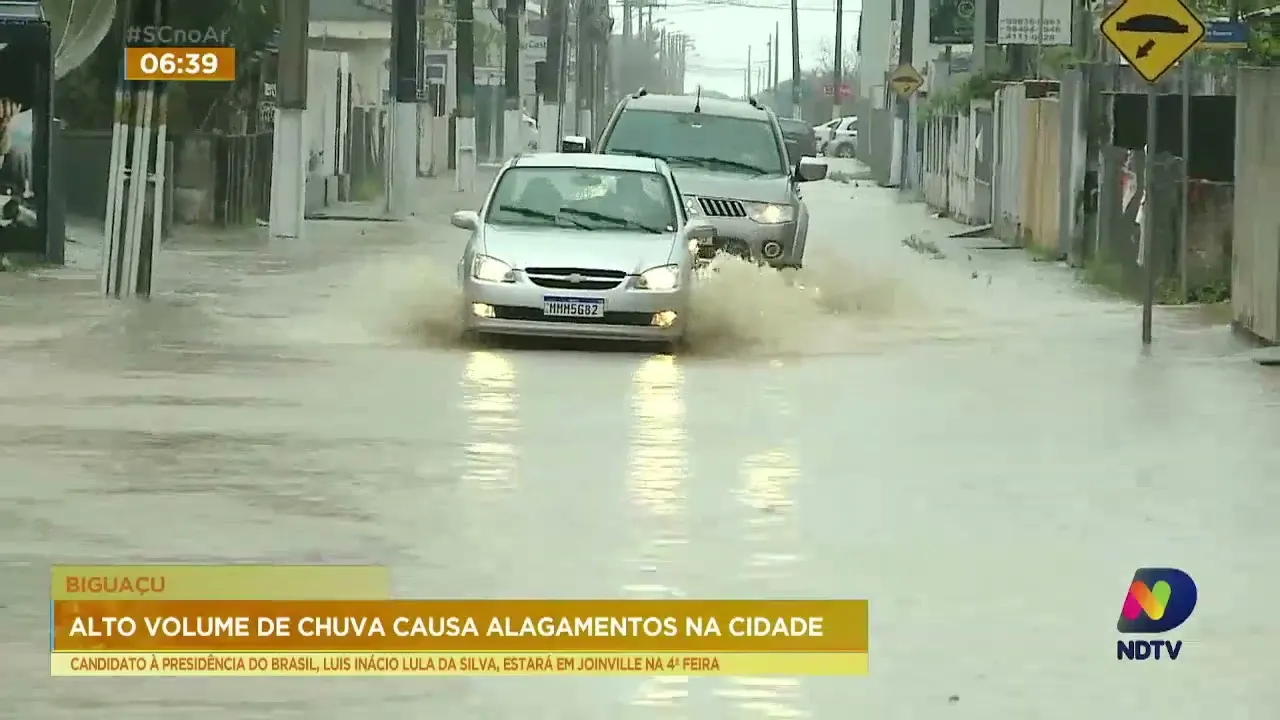 Alto volume de chuva causa alagamentos em Biguaçu