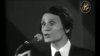 وجاني الرد جاني  عبدالحليم حافظ دندنها