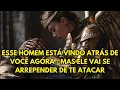 Lagu ESCOLHIDO: ESSE HOMEM JÁ ATACOU OUTRAS PESSOAS ANTES E AGORA ESTÁ ATRÁS DE VOCÊ