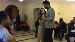 كارمن سليمان وزوجها يرقصان علي اغنية نشيد العاشقين ل احمد جمال دندنها