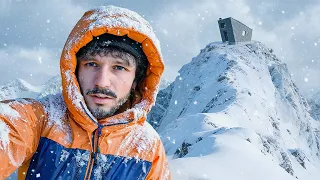 Atrapado en la Montaña por una Tormenta de Nieve