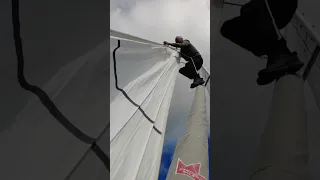 55 ft haul out – Fredrik Goes up the Mast #55 ft haul out #sailing life #boat life #sails down