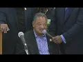 Jesse Jackson visits inmates at Cook County Jail