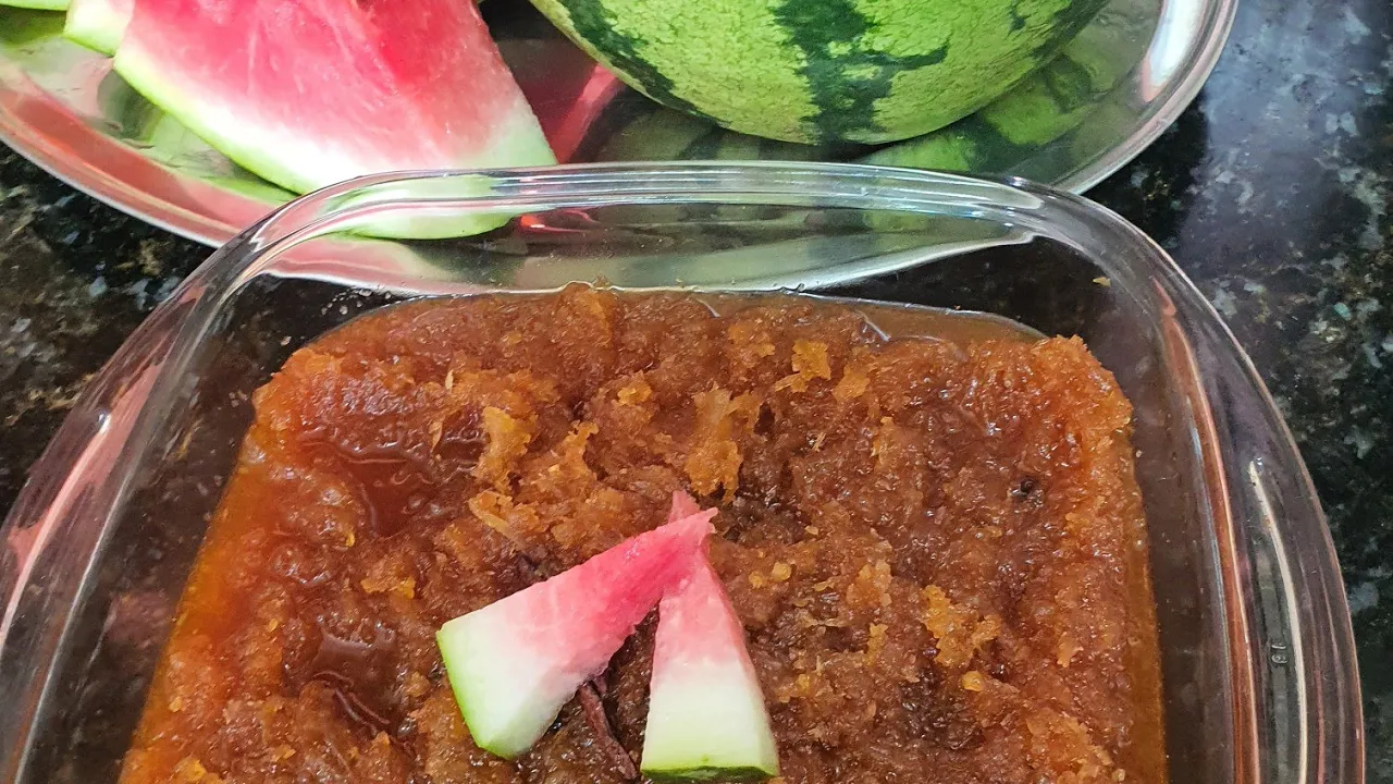 Doce de casca da melancia  com coco