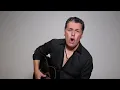 Antonio De Carlo - En Mil Pedazos [Lyrics Video]