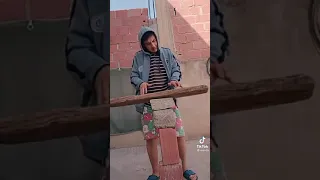 عزف اغنية على طريقة المهبول لباتني  عزف اغنية على طريقة المهبول لباتني