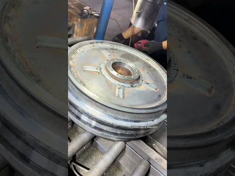 How precision excavator idler wheels are engineered to withstand massive tension