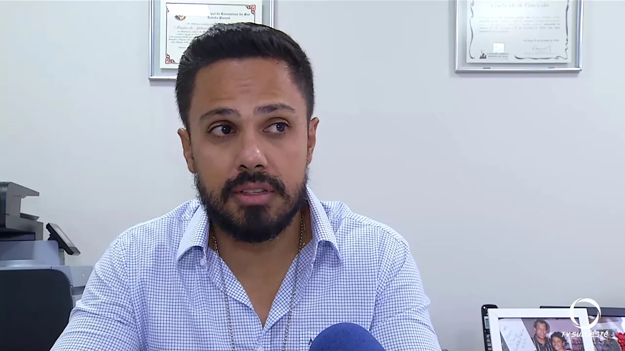 DELEGADO FAZ ALERTA SOBRE GOLPES COM CARTÕES DE CRÉDITO EM PATO BRANCO