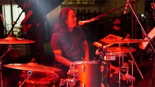 Download monoloQue - Kupu Kupu Malam ( LIVE di RIUH NAU Melaka Raya ) MP3