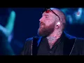 TEDDY SWIMS LIVE zorgt voor KIPPENVEL // Qmusic Top 40 Live 2025