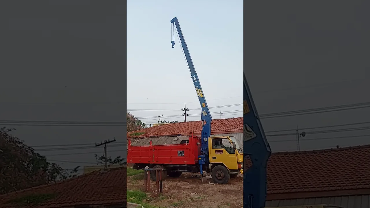 Jual beli truck crane dari 3 ton sampe 15 ton  yg minat bisa hbg wa 082183815858