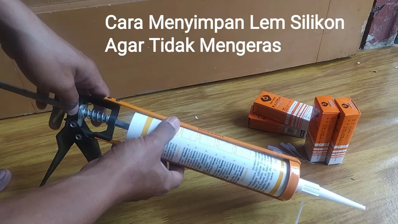 Cara membuat cetakan ornamen dari lem kaca /silikon tabung.. 