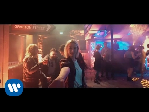 Download MP3 Ed Sheeran - Galway Girl [Official Music Video]